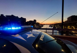 Pescara - Trovato agonizzante in un cortile, forse precipitato dal balcone